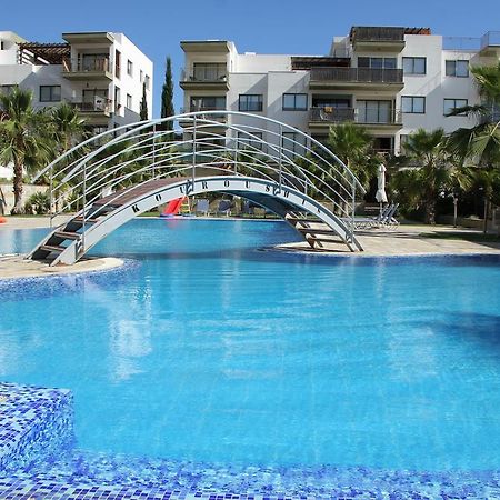파포스 Danaos Pool View 아파트 외부 사진